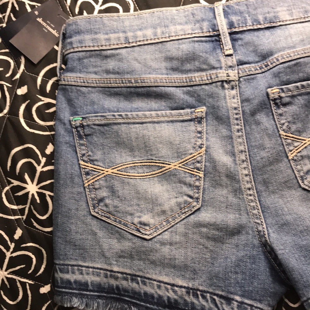 Abercrombie Kids Jean cutoff Shorts Size 13/14 - Picture 6 of 11
